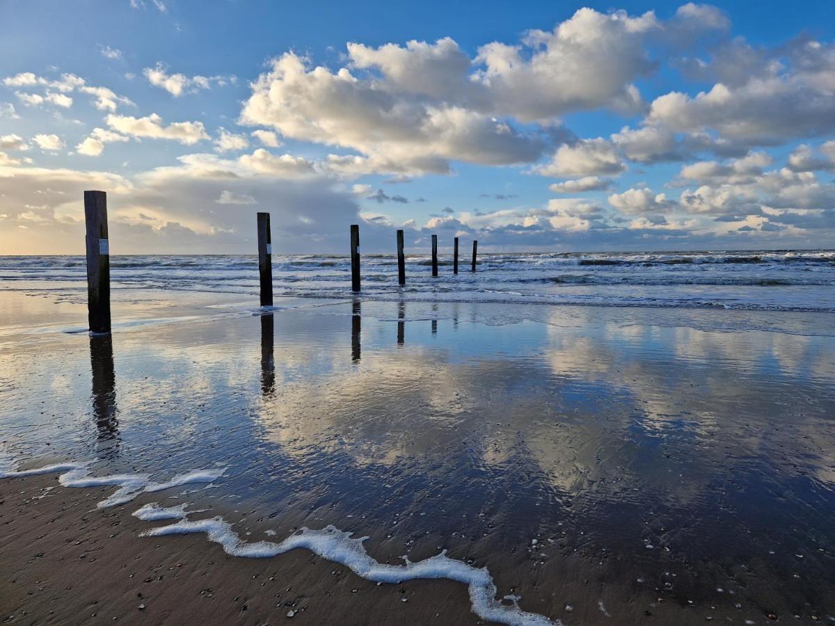Guesthouse Kst Zandvoort Bagian luar foto